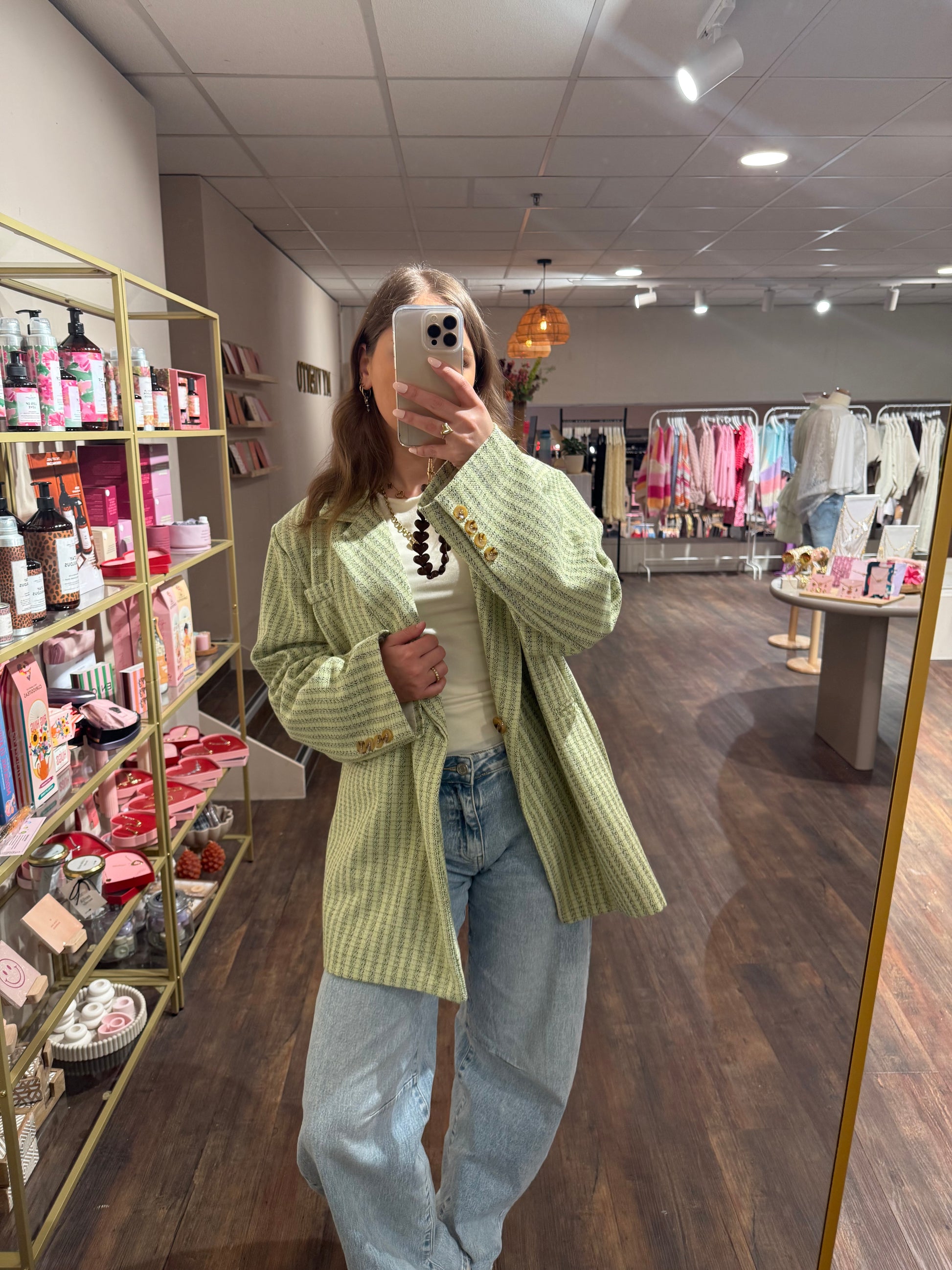 Dames blazer met oversized pasvorm en borstdetail.