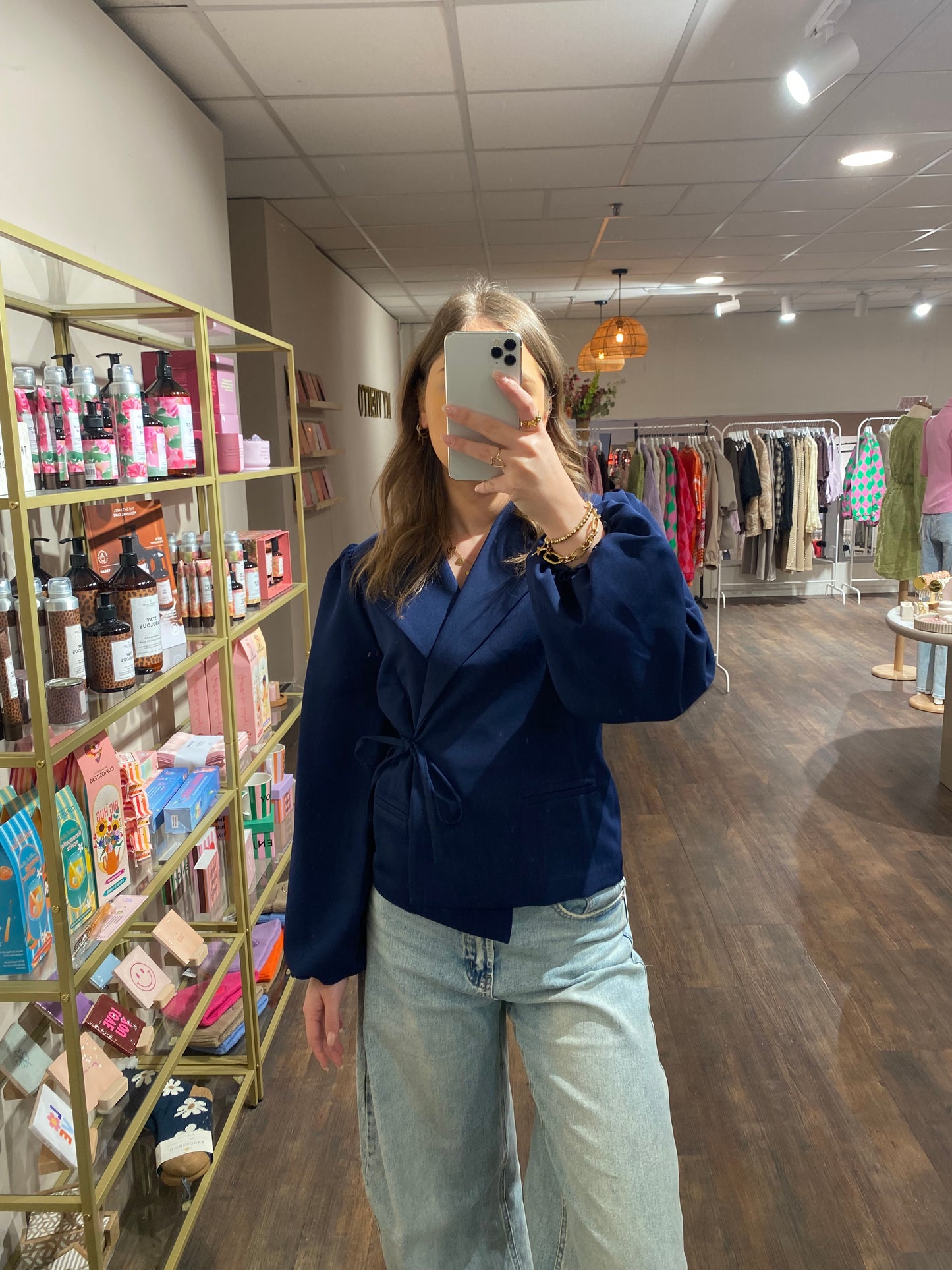 Tijdloze blazer in donkerblauw.