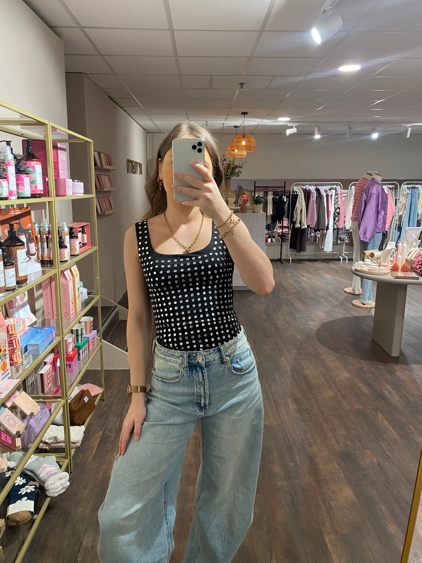 Stijlvolle basic body met extra touch