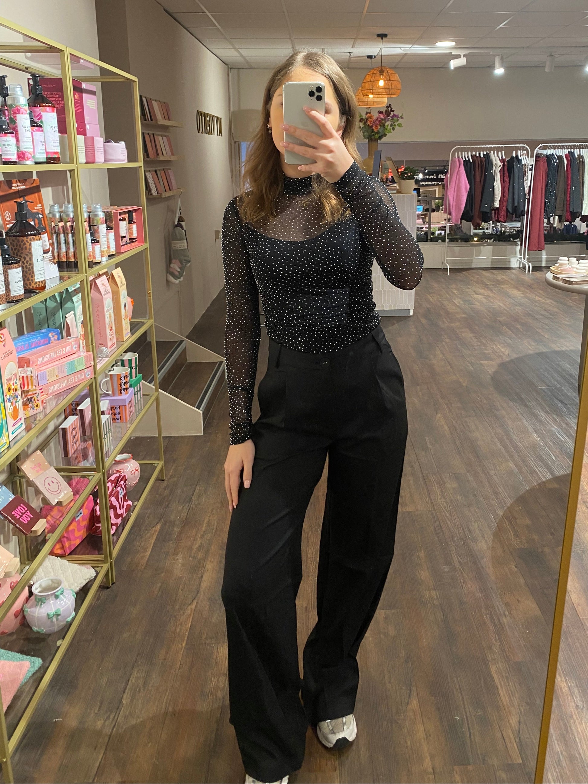 Elegante zwarte high waist wide leg broek.
