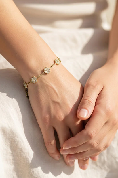 Zirkonia belegde bloemen armband goud