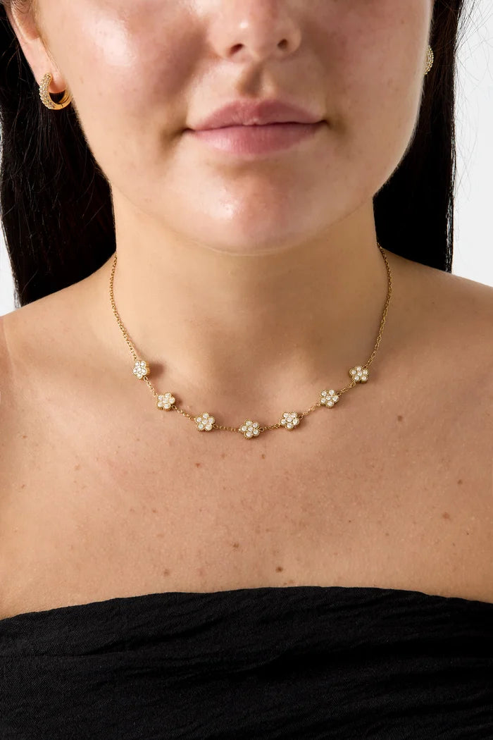Zirkonia belegde bloemen ketting zilver