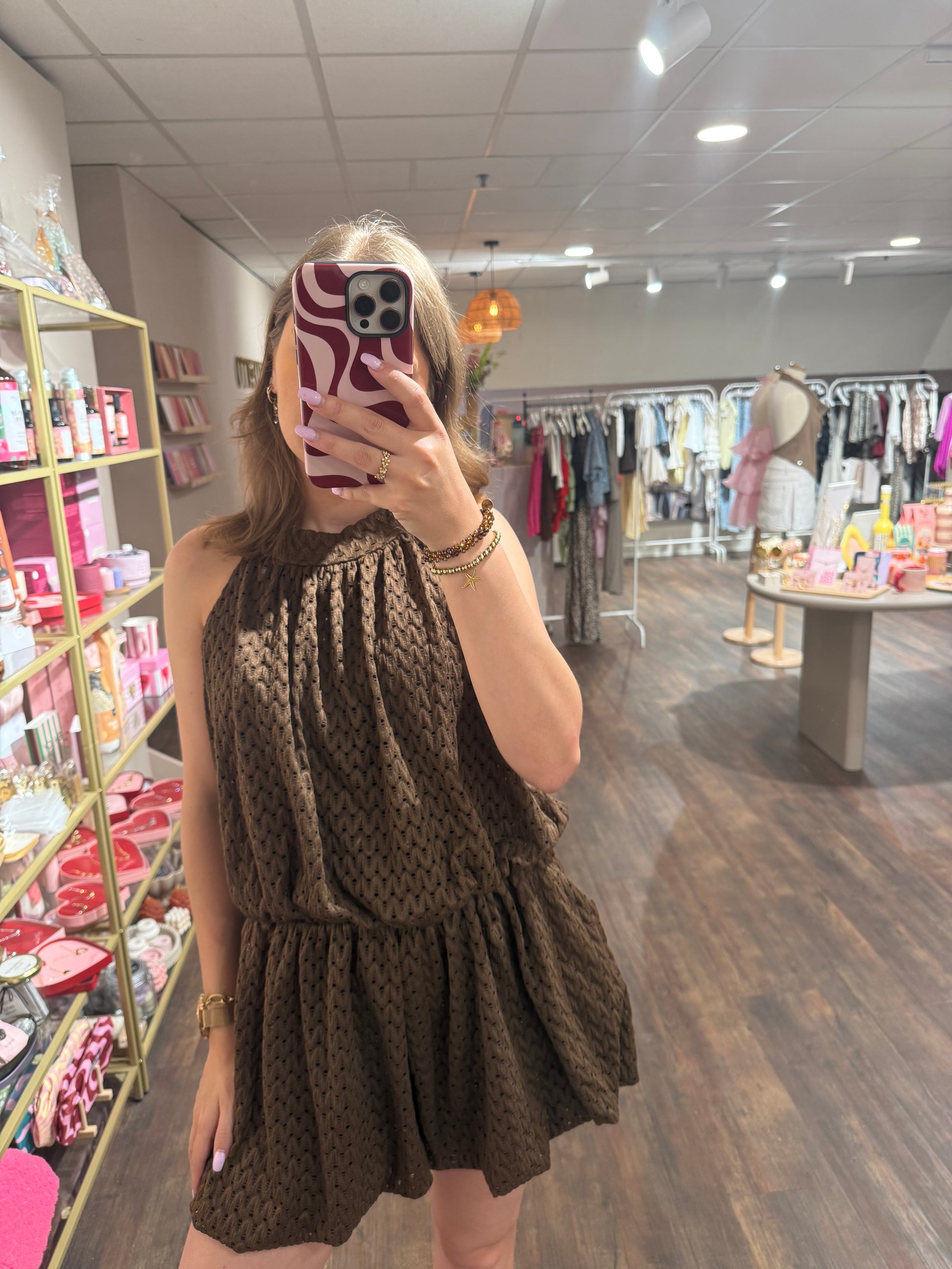 Dames playsuit in bruine kleur met ballonmodel 