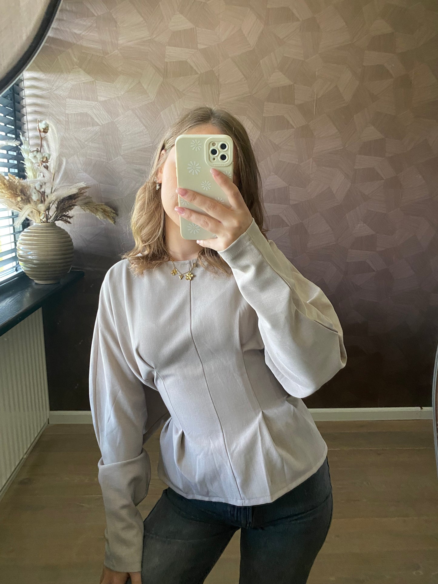 Snatched model top in beige met knoopdetail achter