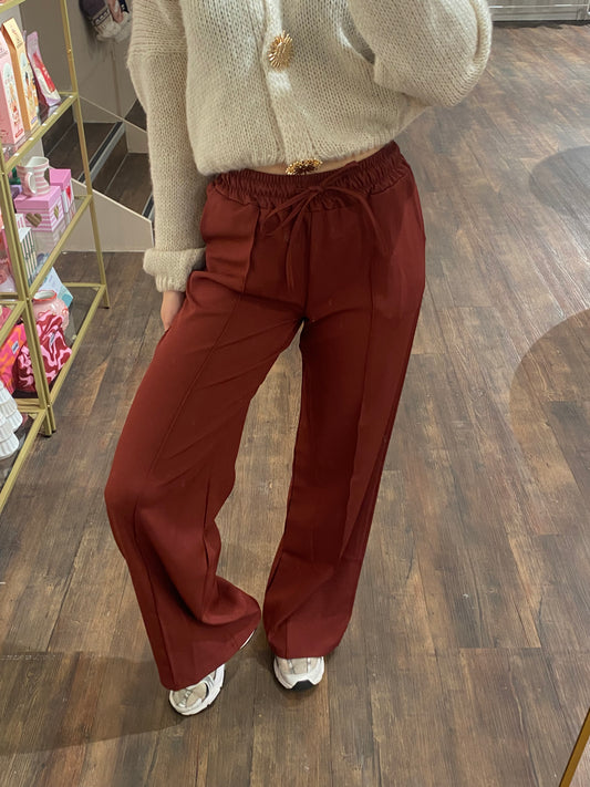 Bordeaux pantalon voor dames, comfortabel en chic tegelijk