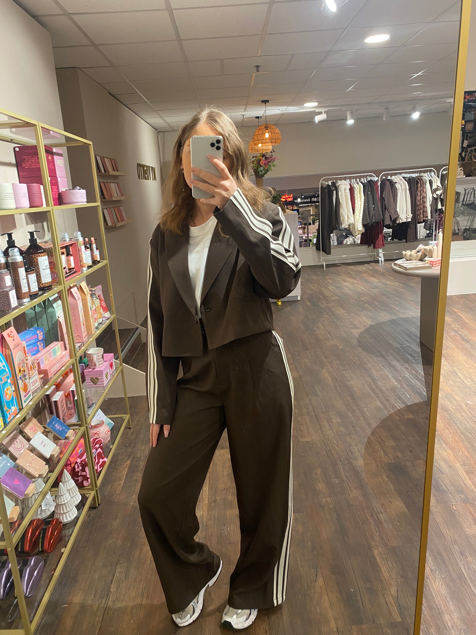 Trendy cropped blazer, stylish en veelzijdig.