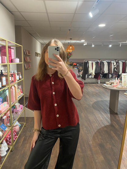 Dames knit cardigan in bordeaux, perfect voor casual of chique looks.