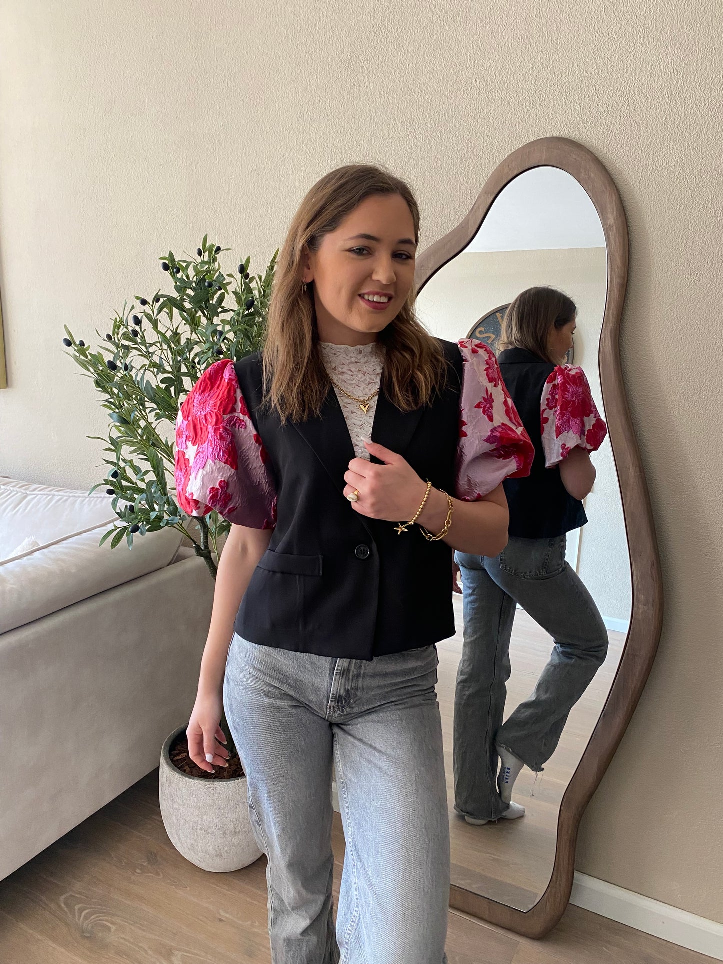 Dames kanten top – perfect onder blazer of op jeans