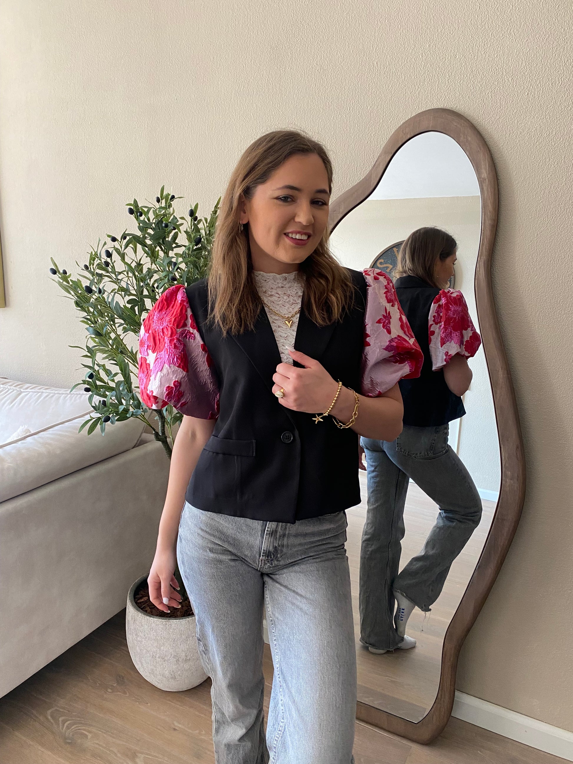 Dames kanten top – perfect onder blazer of op jeans